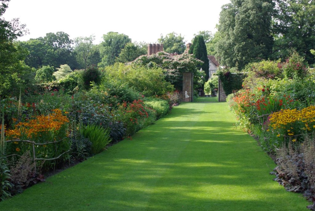 Pashley Manor Gardens