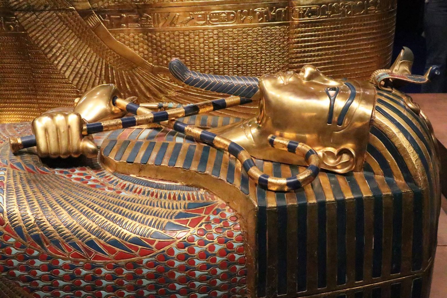 Toutankhamon, sa tombe et ses trésors - La terre est un jardin