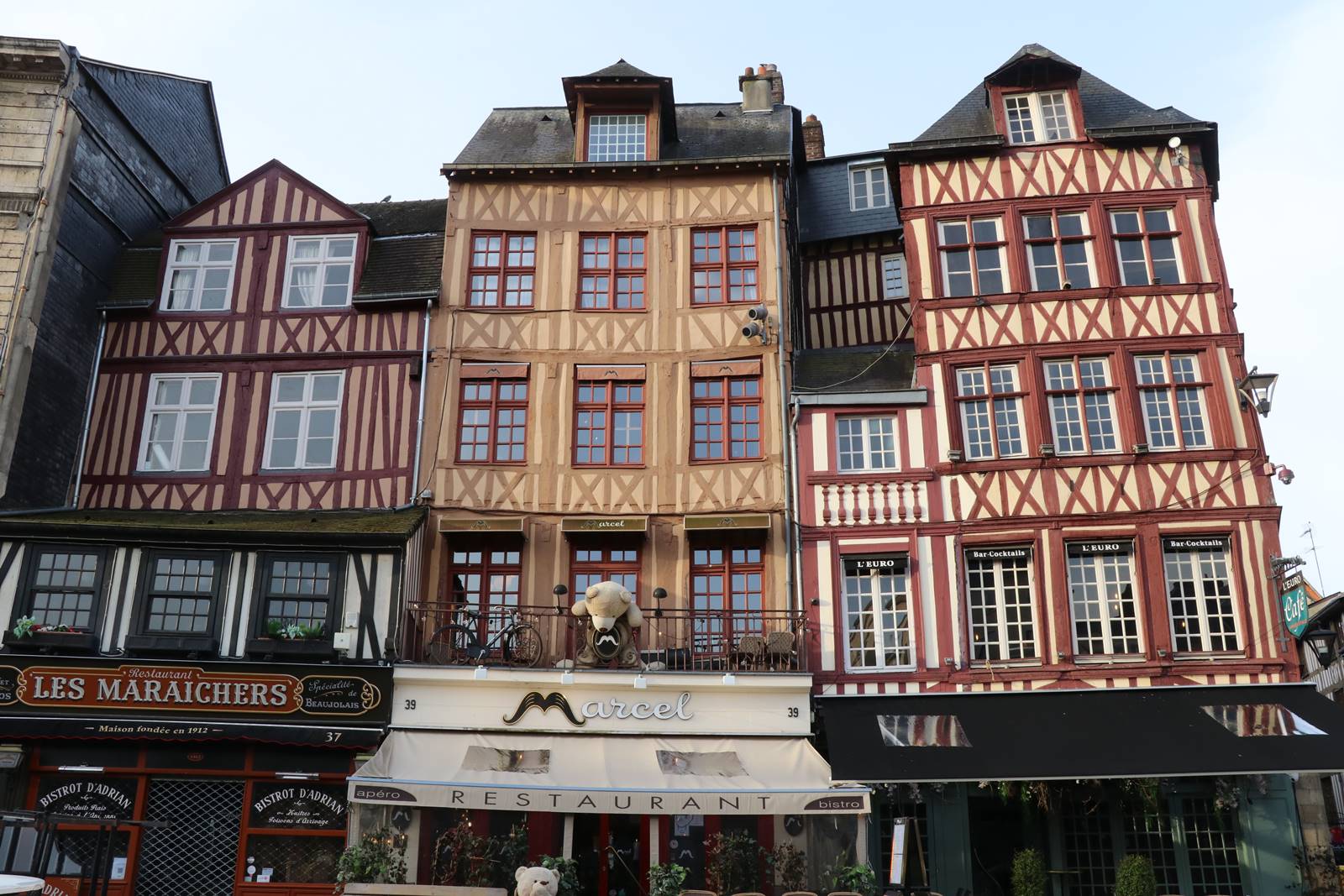 Place du Vieux Marché Rouen (1)
