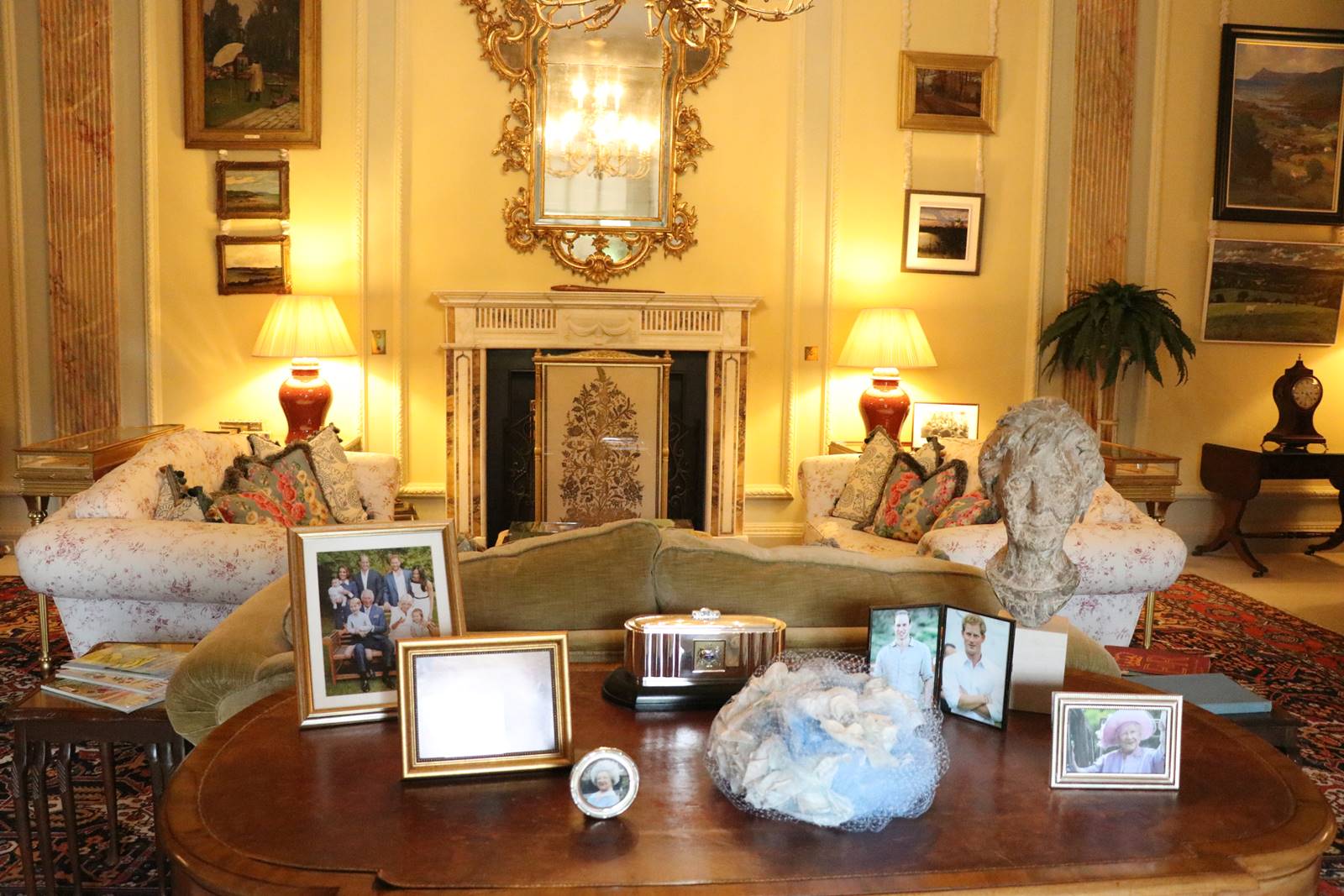 Hillsborough castle garden (39)