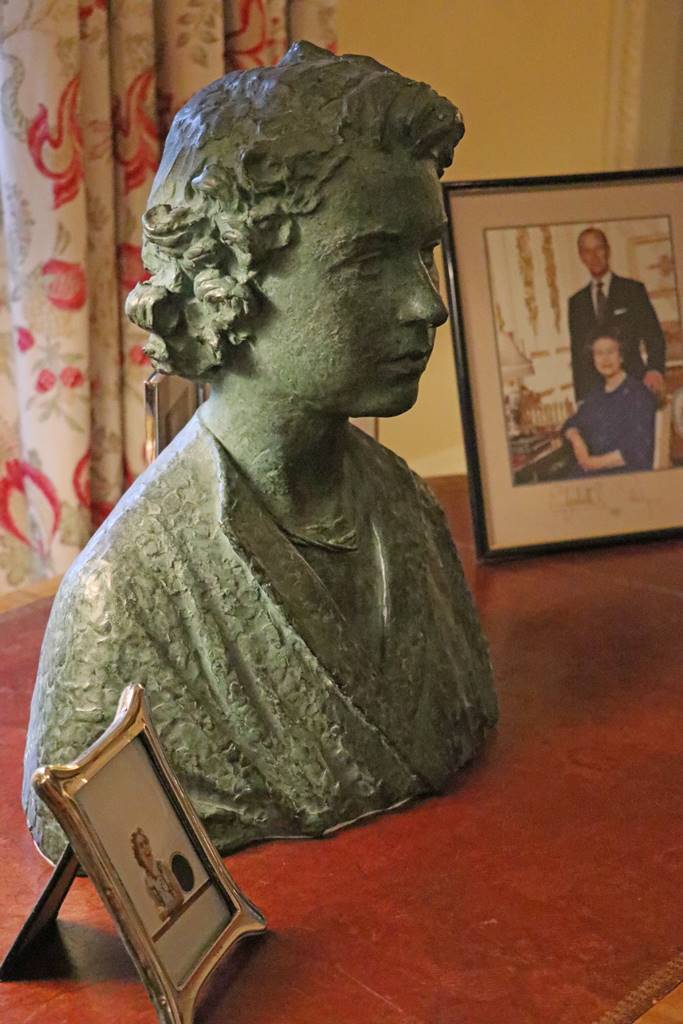 Hillsborough castle garden (41)