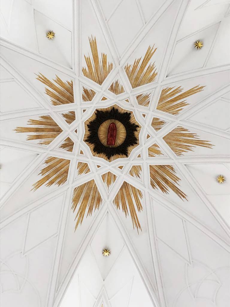 Eglise Saint-Jean-Népomucène (4) Eglise Saint-Jean-Népomucène (4)