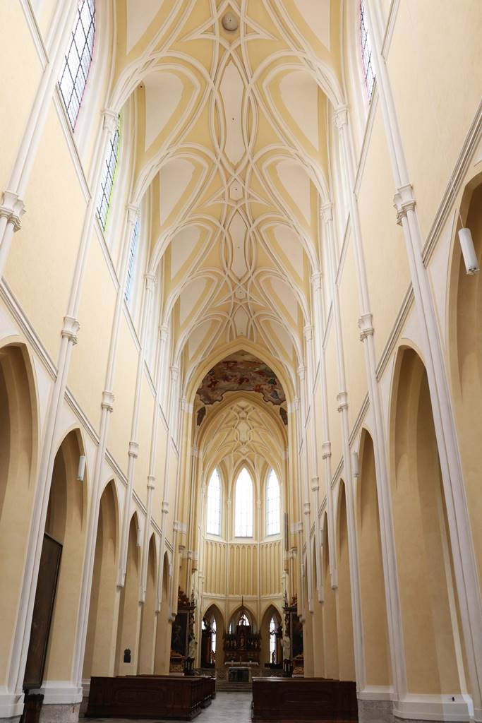 Eglise de l'Assomption de la Vierge Kutna Hora (3)