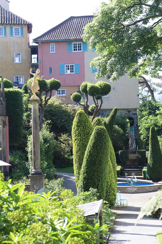 Portmeirion Wales (14) Portmeirion Wales (14)