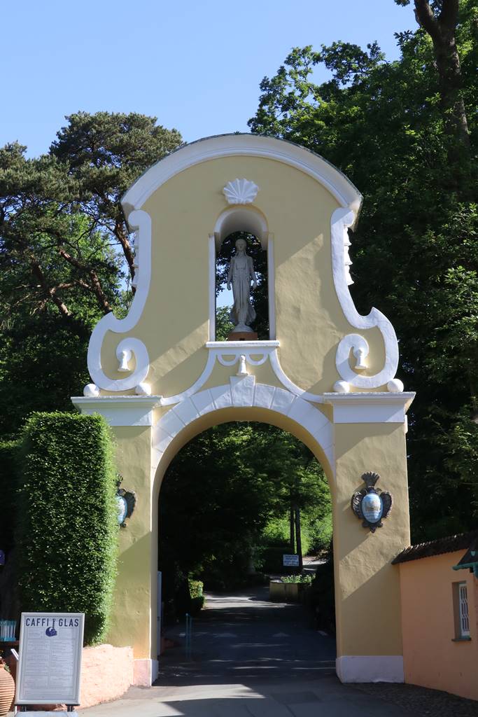 Portmeirion Wales (16) Portmeirion Wales (16)