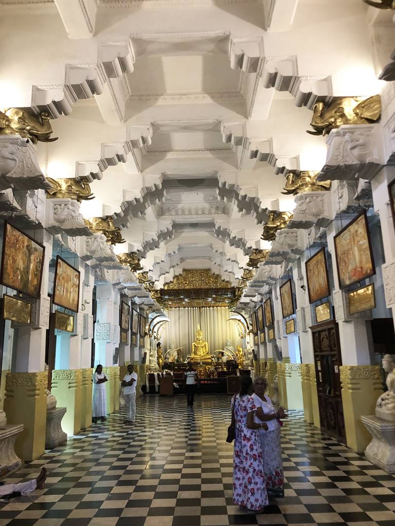 Temple Kandy (2)