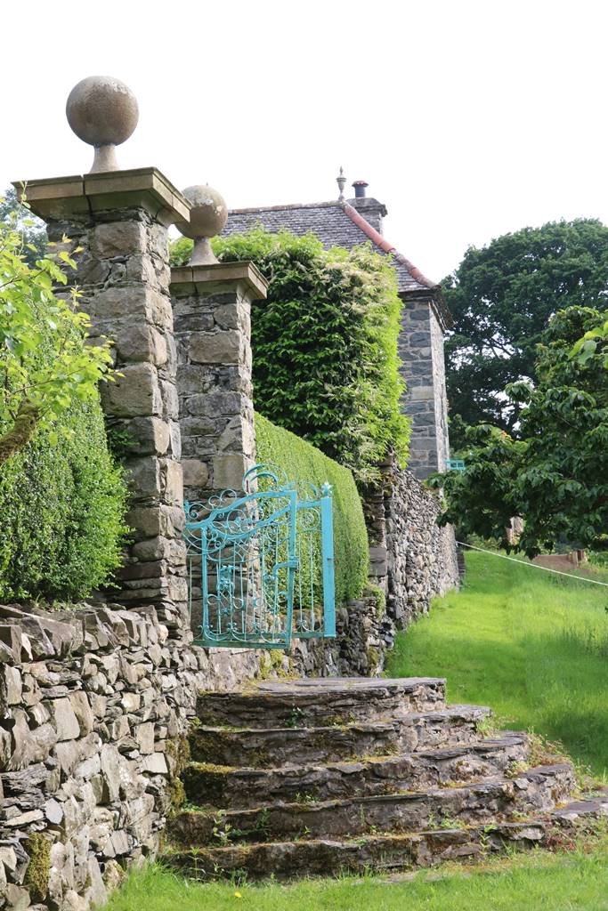 Plas Brondanw Wales (16) Plas Brondanw Wales (16)