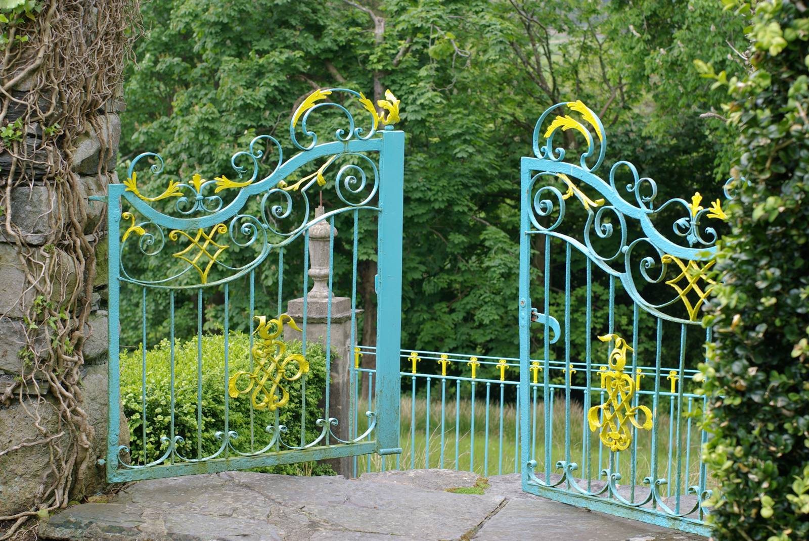 Plas Brondanw Wales (52) Plas Brondanw Wales (52)