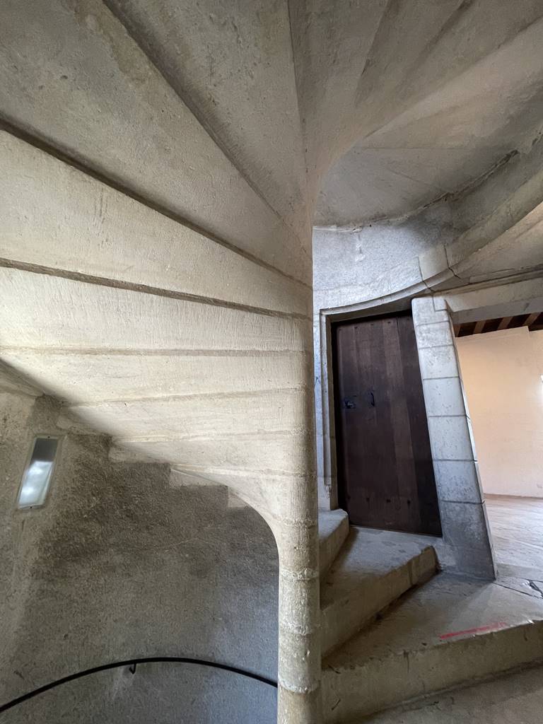 Escaliers corridors du Palais de Jacques Coeur (6)